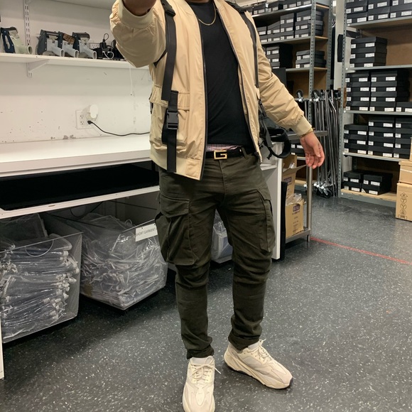 Welcome to Jameel's closet - Picture 5 of 10